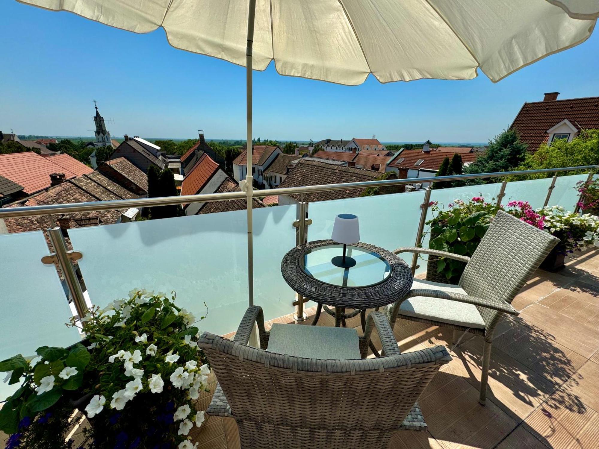 Pension Seeblick Mörbisch am See Extérieur photo